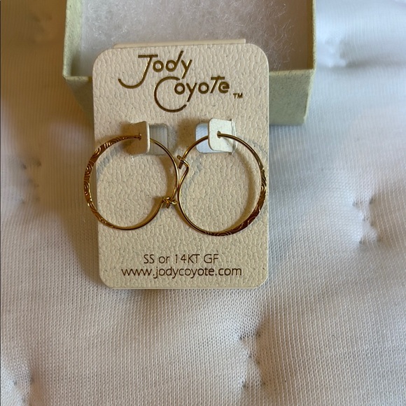 Jody Coyote Gold Hoop Earrings - Picture 1 of 2